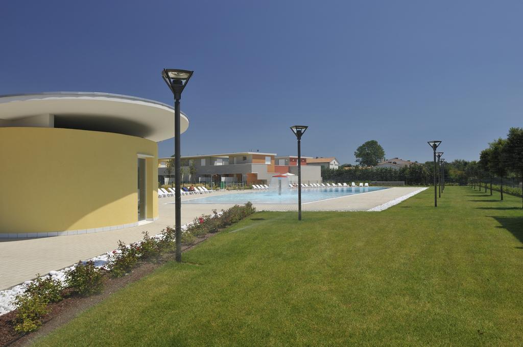Bosco Dell'Impero Nettuno Apartamento Bibione Exterior foto